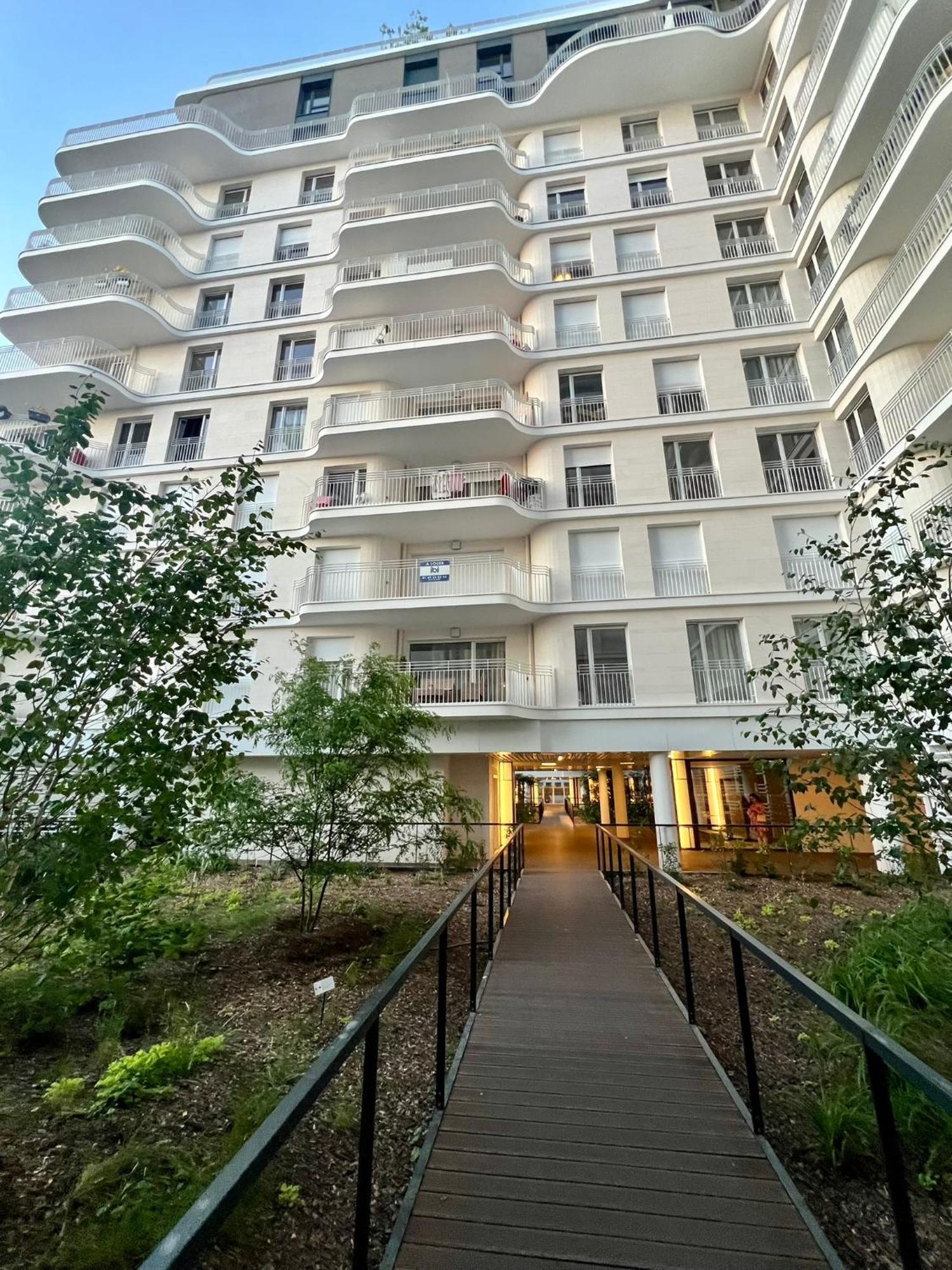 Appartement Neuf Et Spacieux Clichy Exterior photo